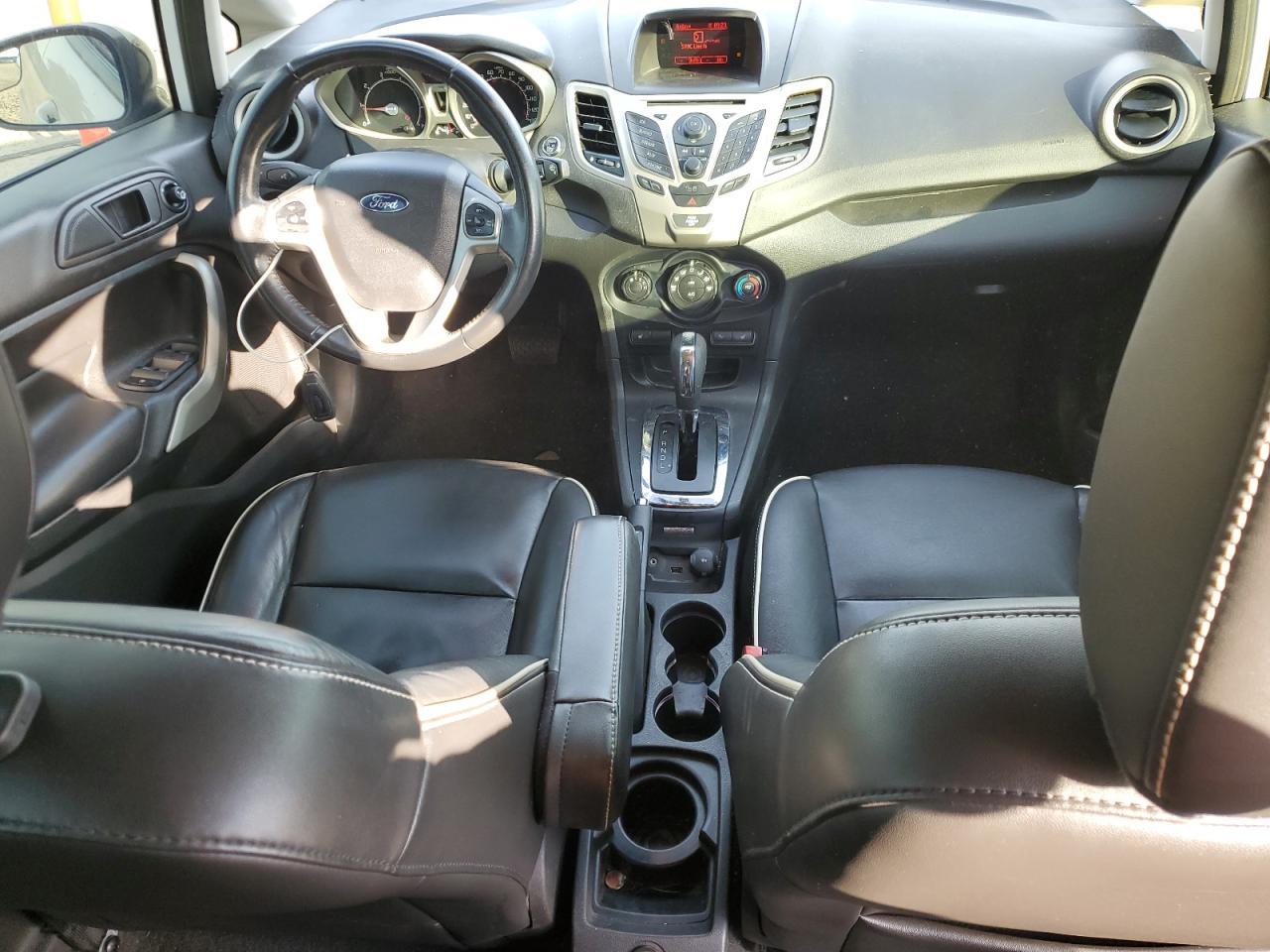 2012 FORD Fiesta