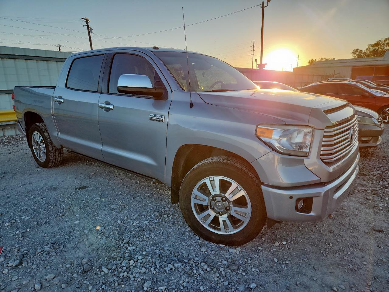 2015 TOYOTA TUNDRA