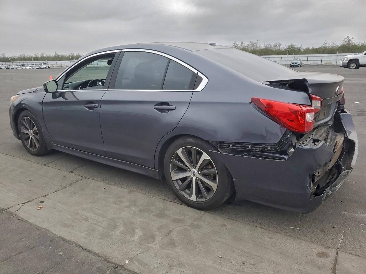 2015 SUBARU Legacy