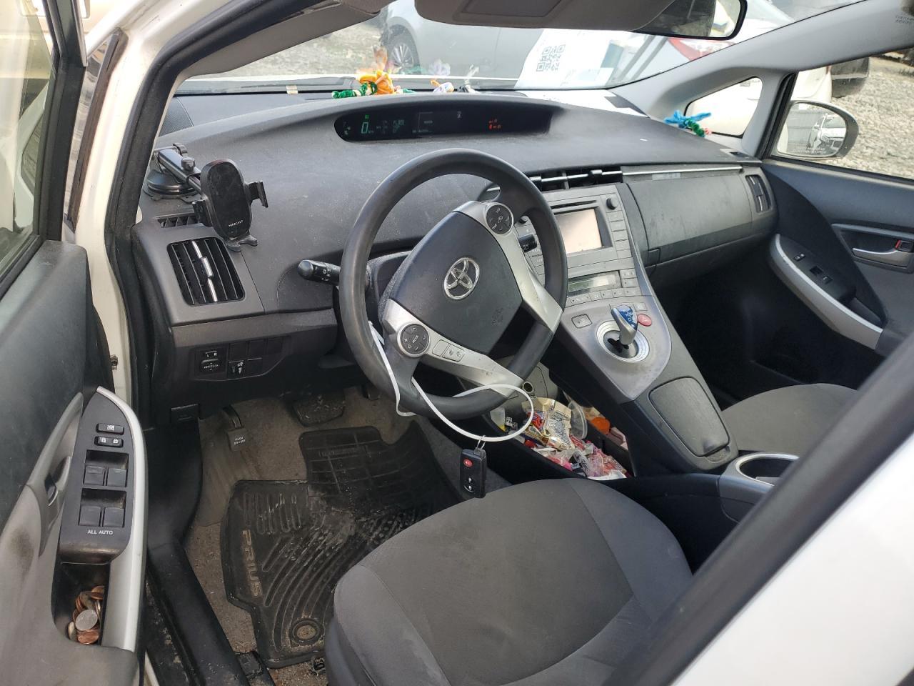 2015 TOYOTA PRIUS