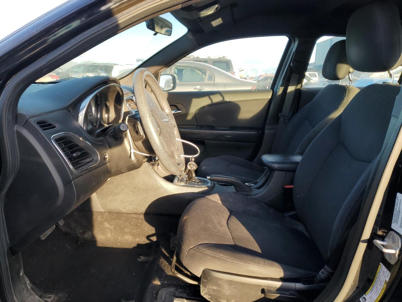 2012 CHRYSLER 200