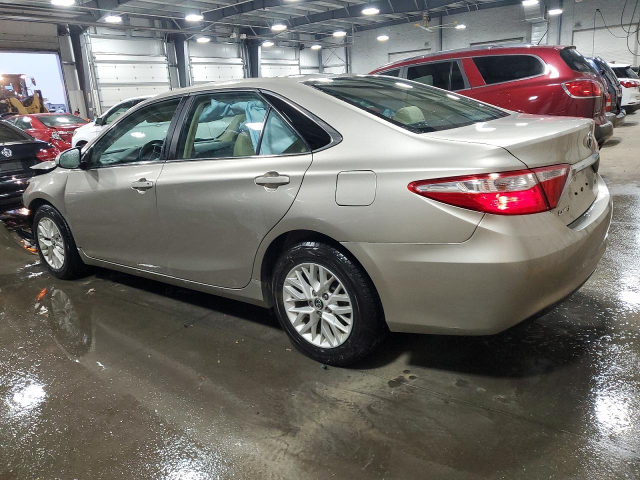 2016 TOYOTA CAMRY