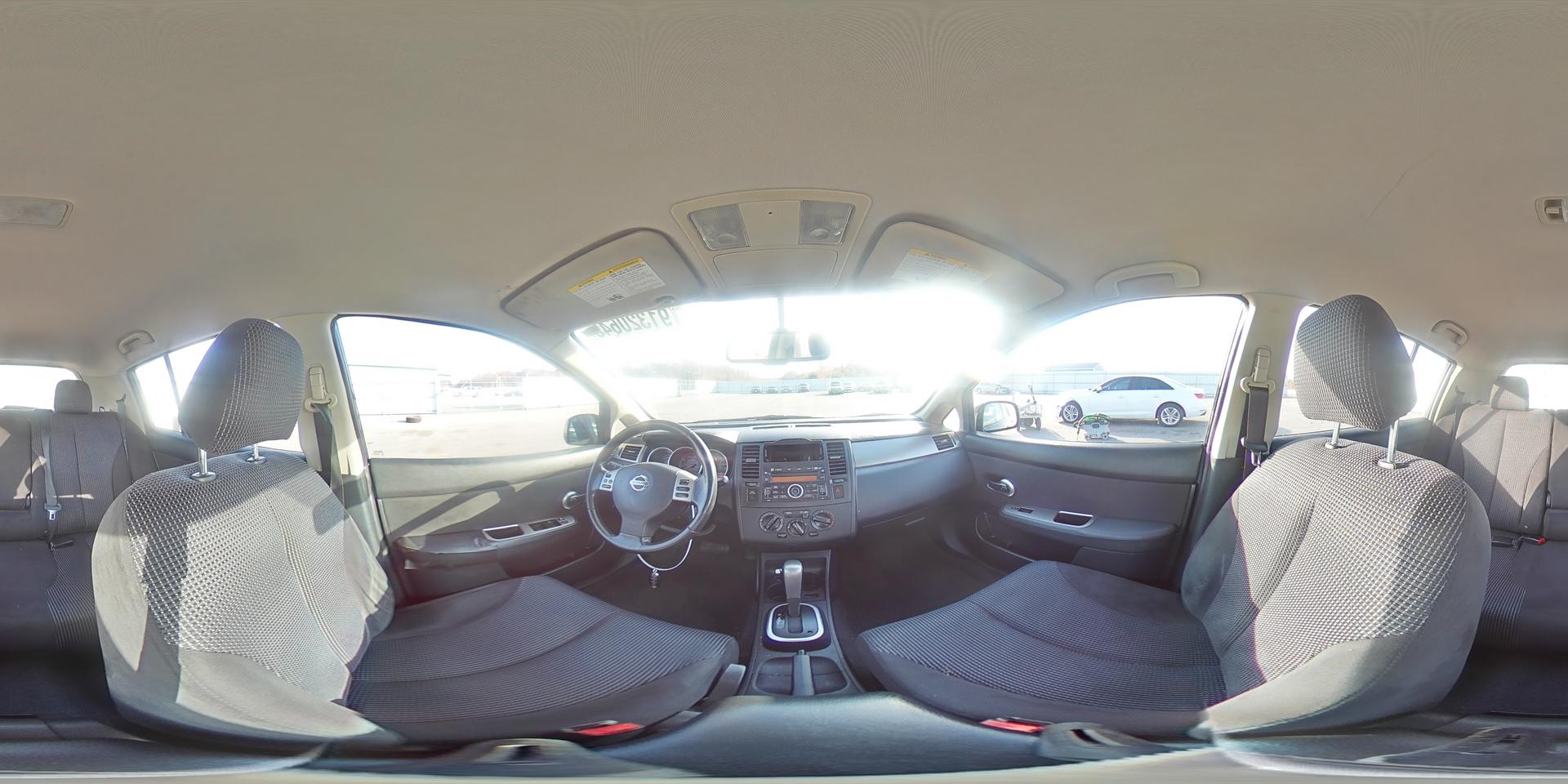 2012 NISSAN VERSA