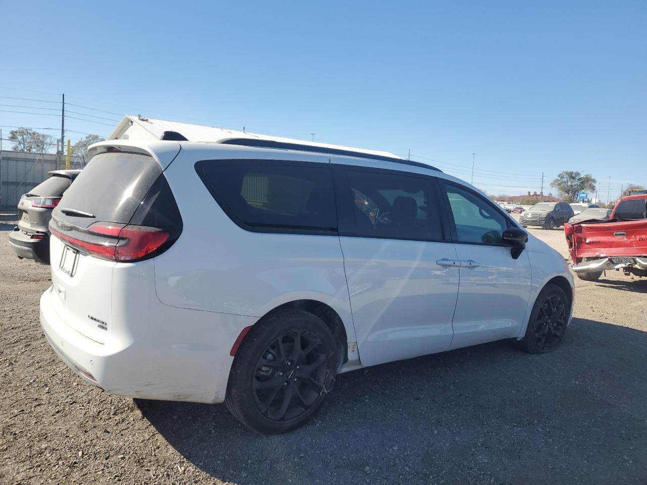 2025 CHRYSLER Pacifica