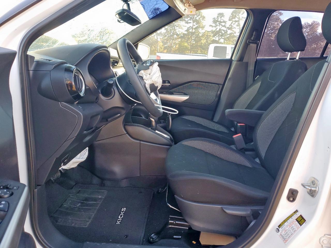 2018 NISSAN KICKS