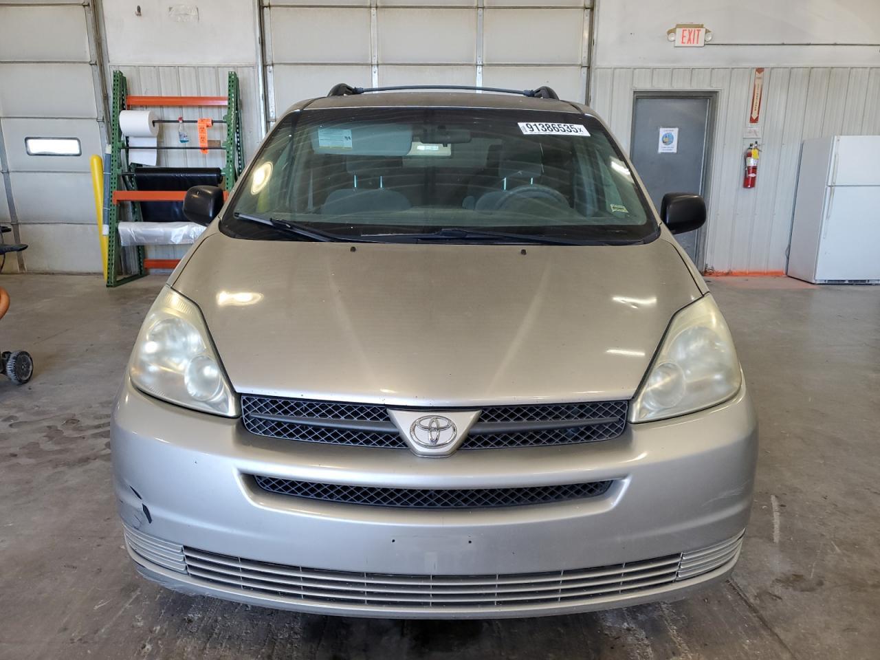 2005 TOYOTA SIENNA