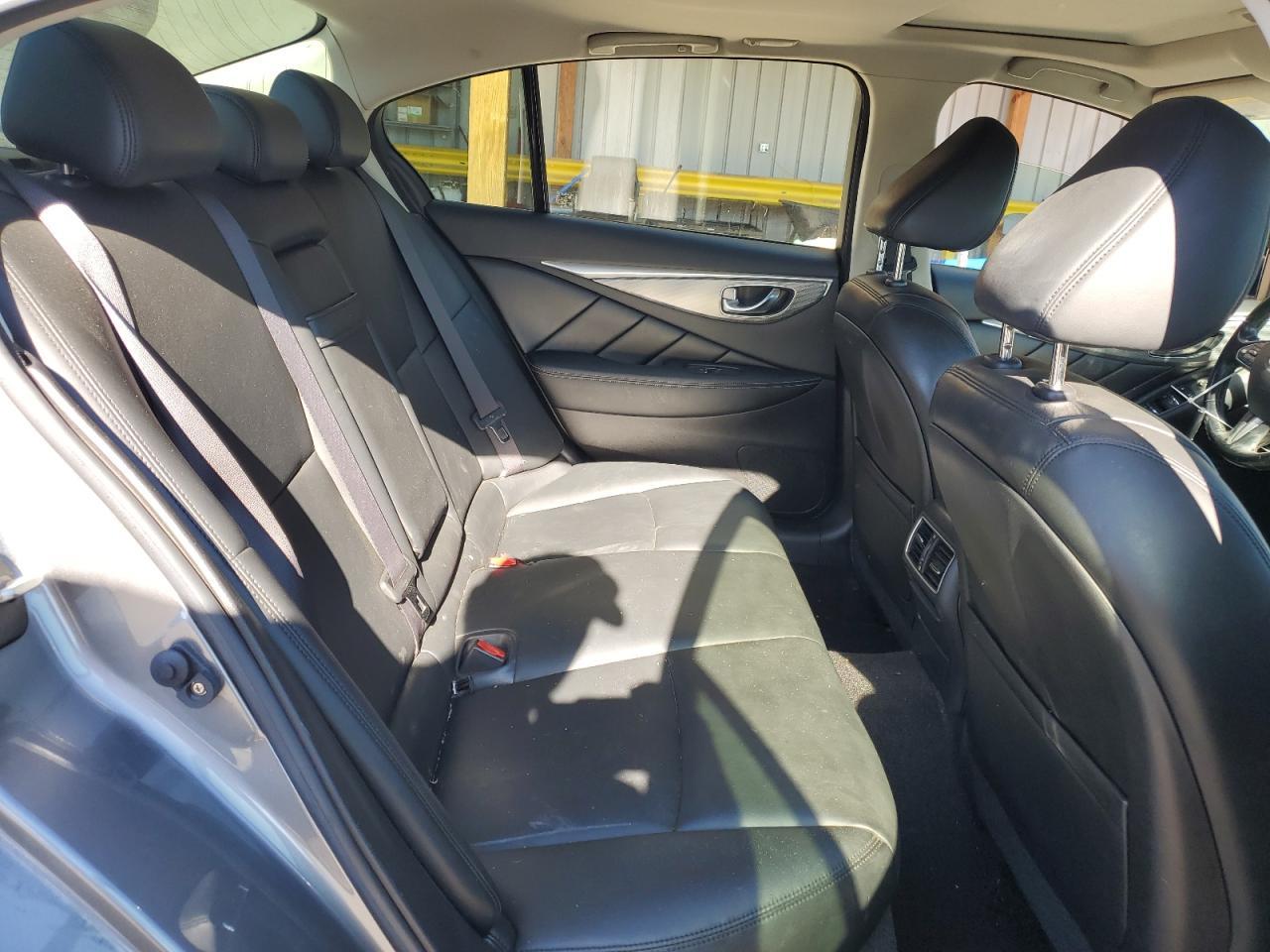 2014 INFINITI Q50