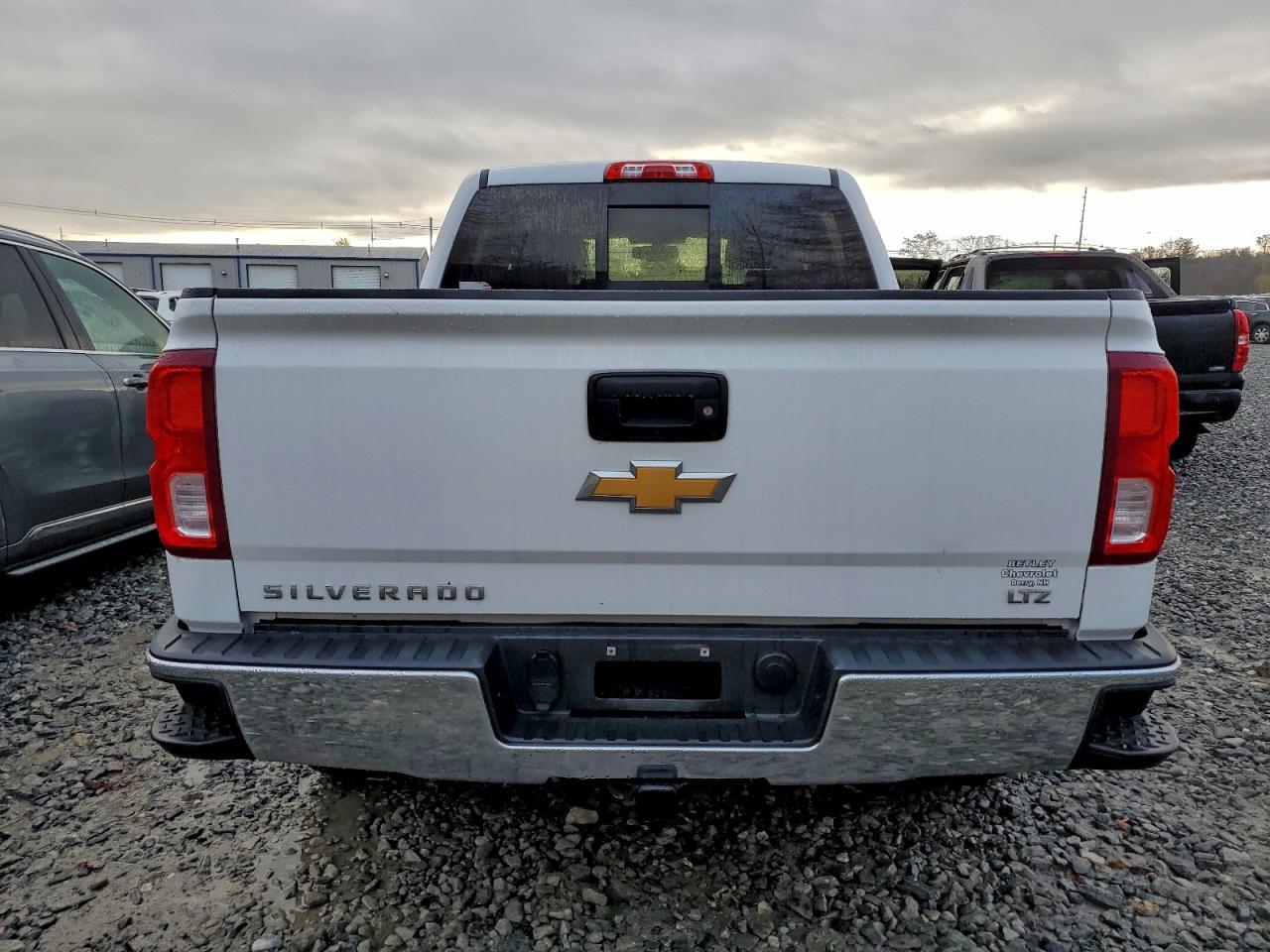 2017 CHEVROLET Silverado