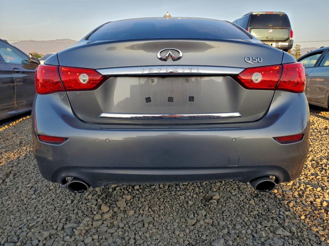 2017 INFINITI Q50