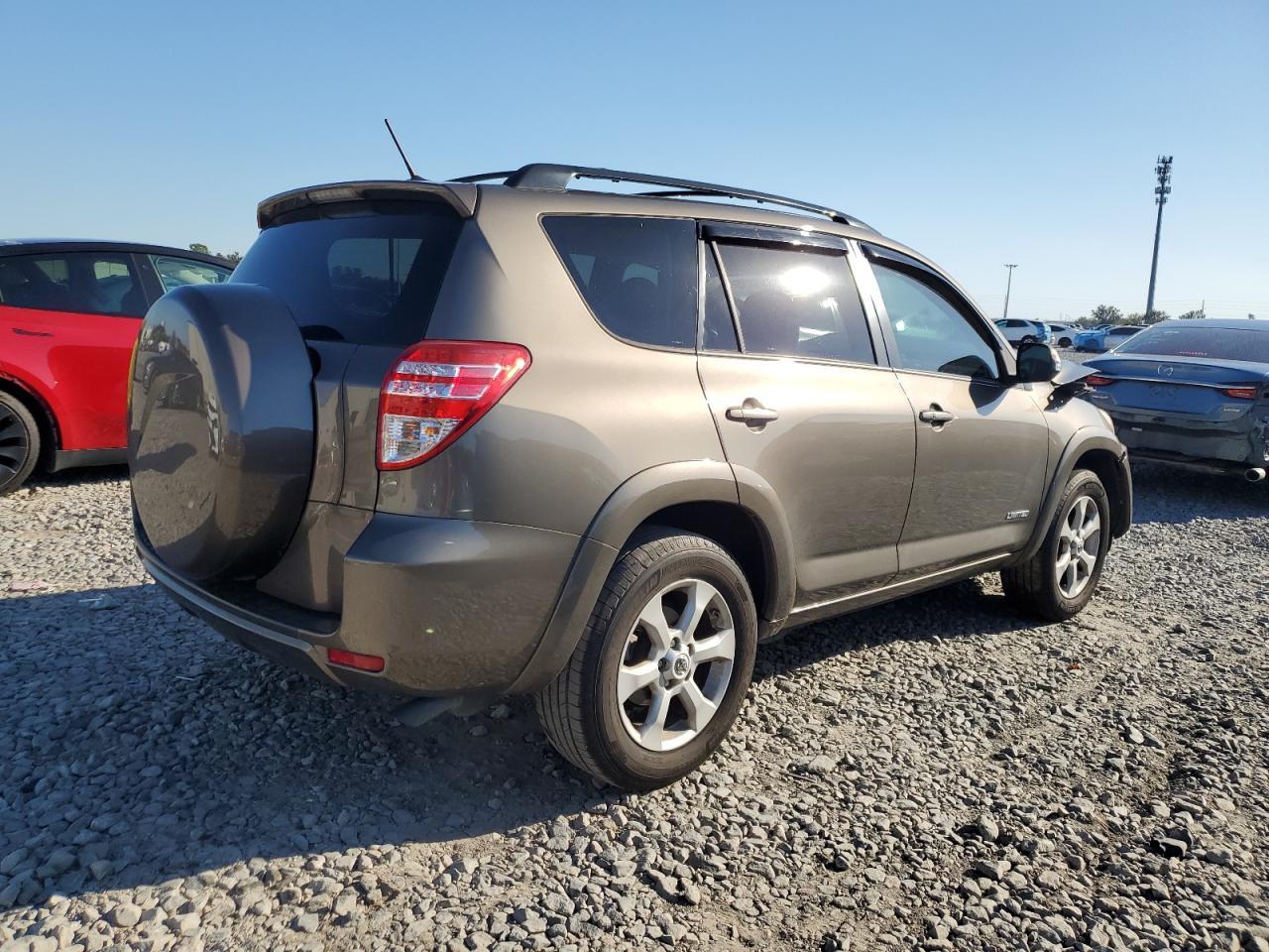 2011 TOYOTA RAV4