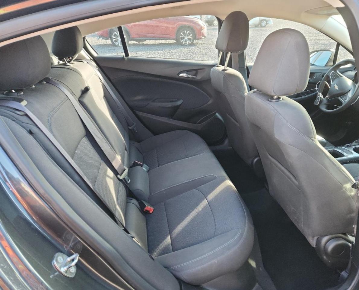 2017 CHEVROLET CRUZE