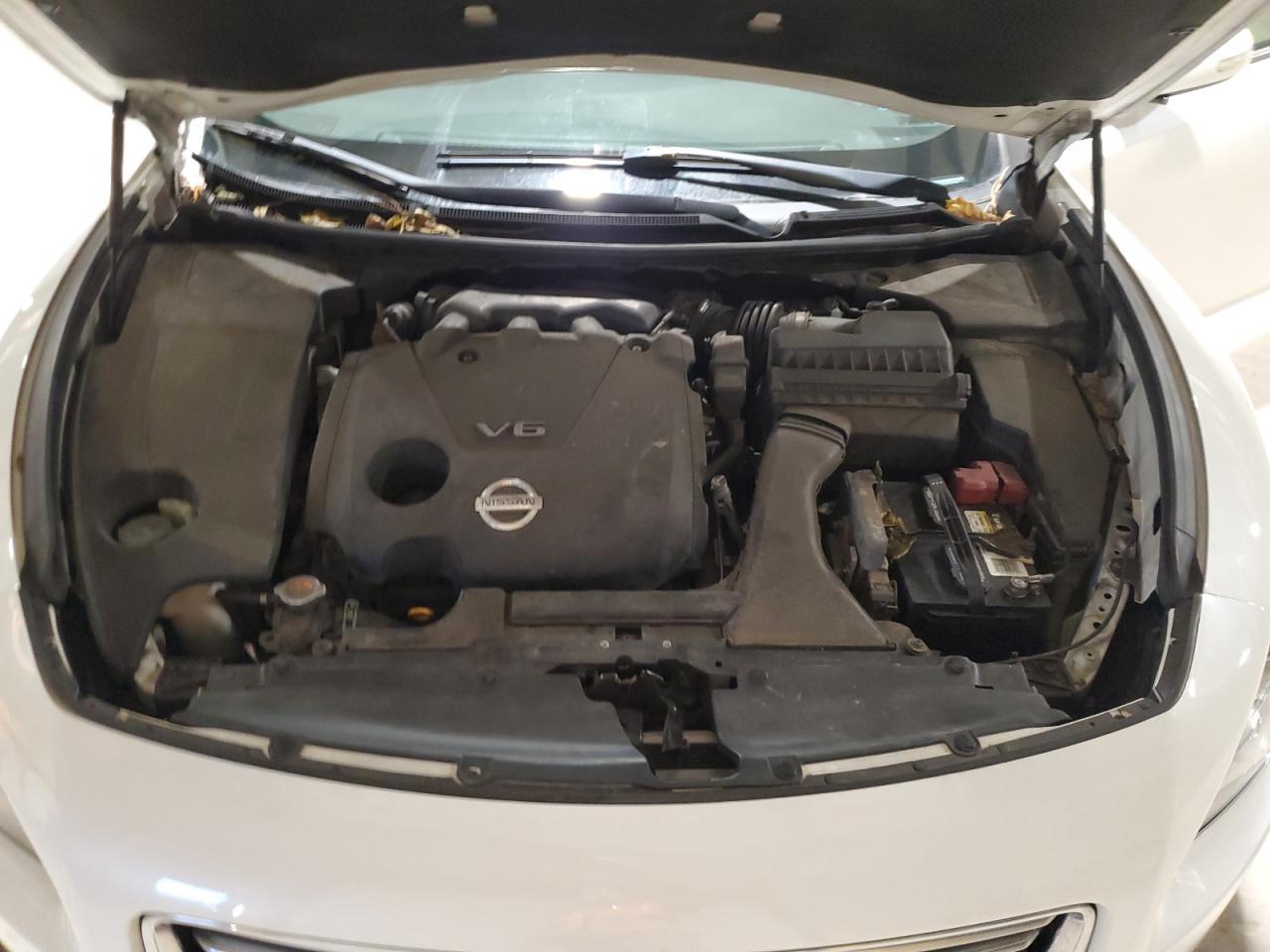 2014 NISSAN Maxima