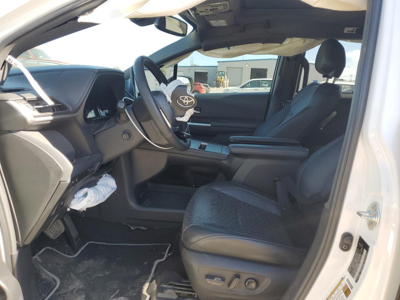 2023 TOYOTA SIENNA