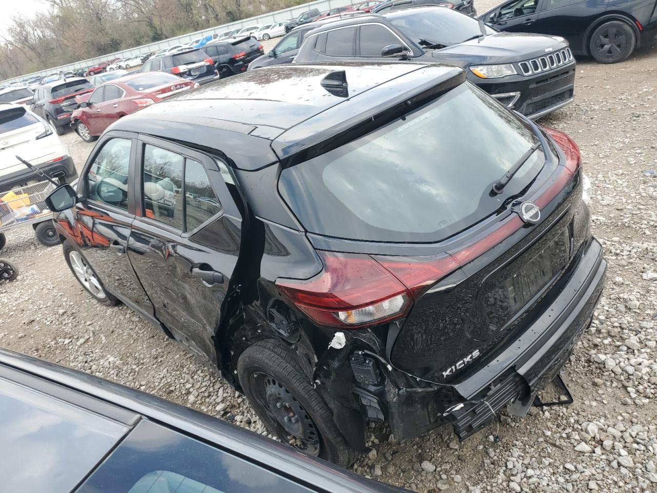 2023 NISSAN KICKS