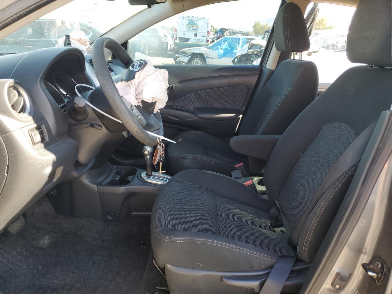 2016 NISSAN VERSA