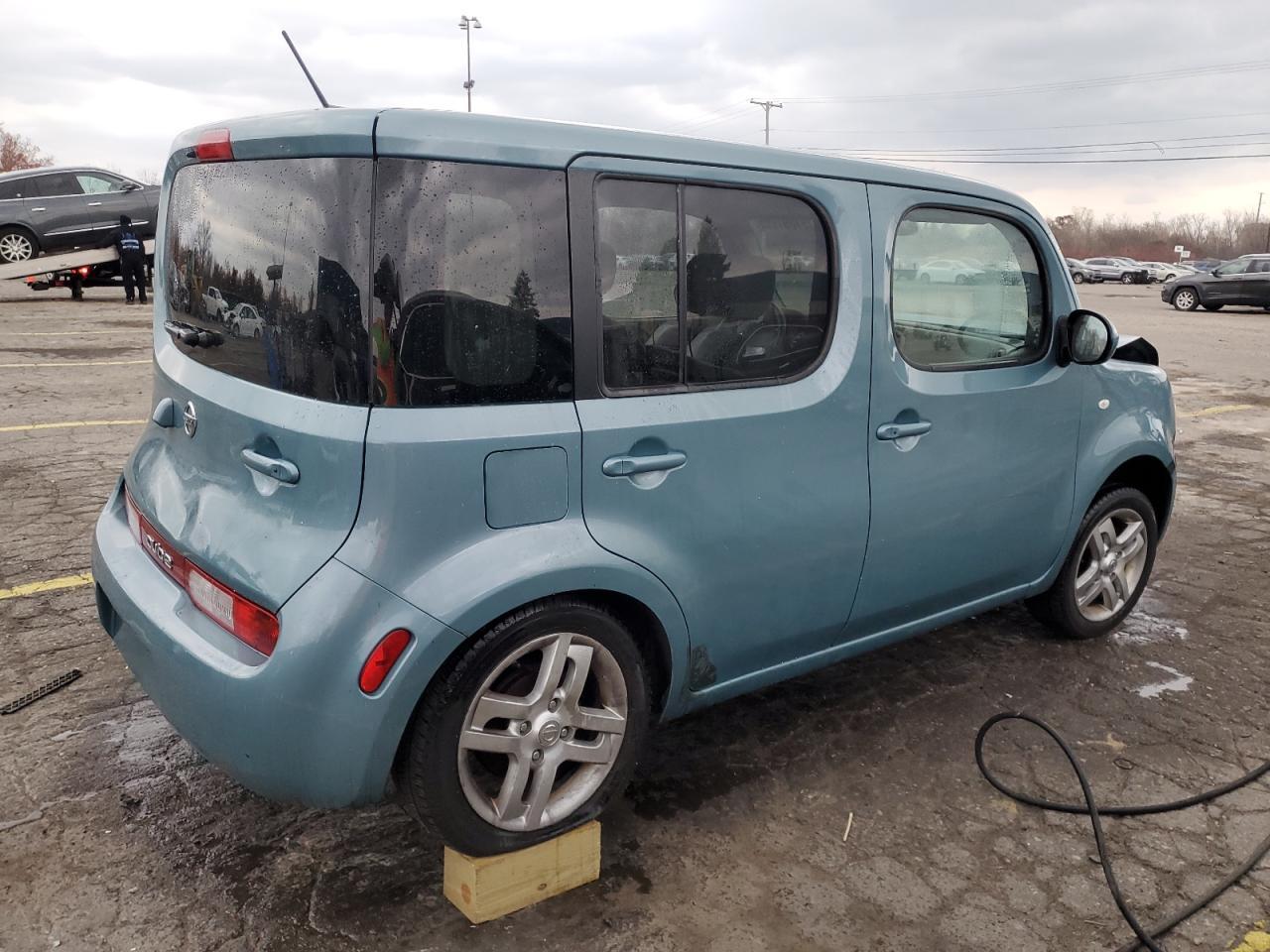 2010 NISSAN CUBE
