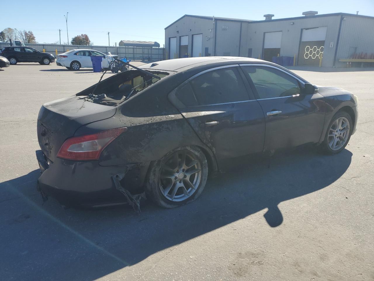 2010 NISSAN Maxima