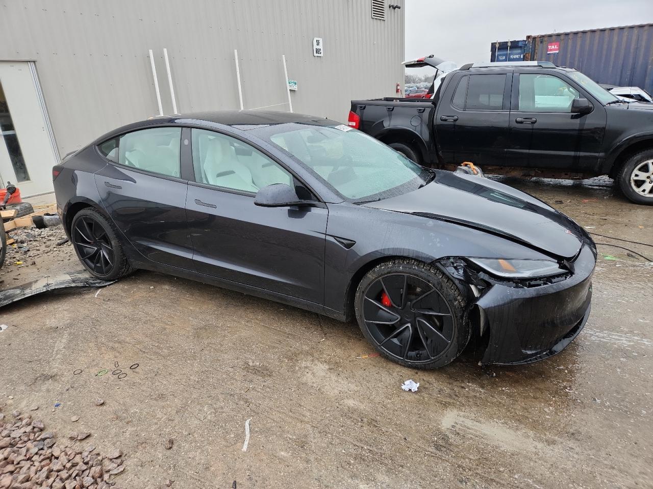 2024 TESLA MODEL 3