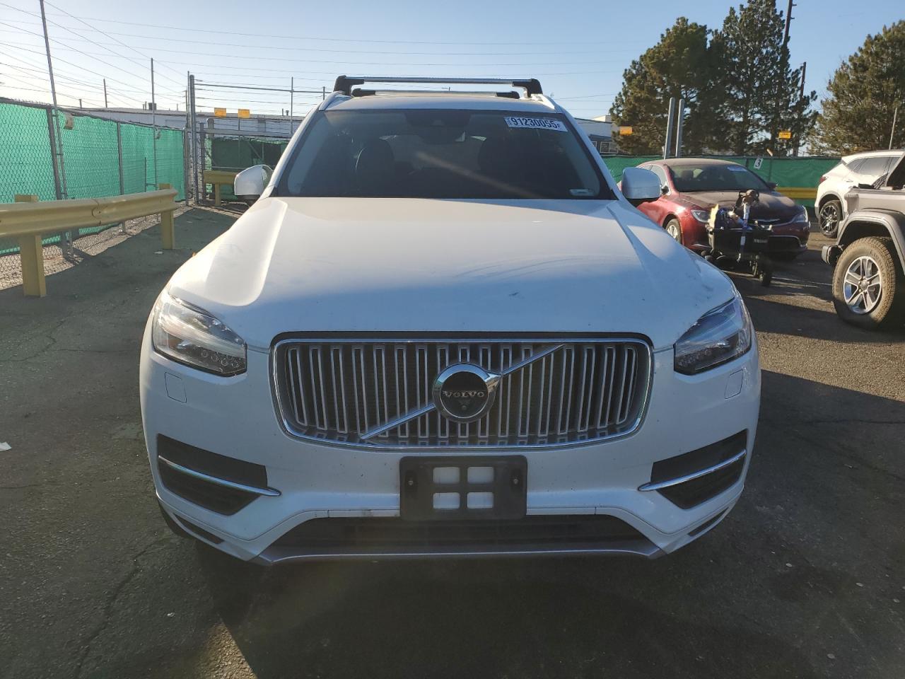 2019 VOLVO XC90