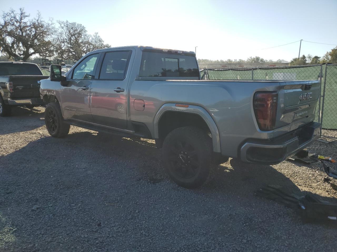 2025 GMC Sierra