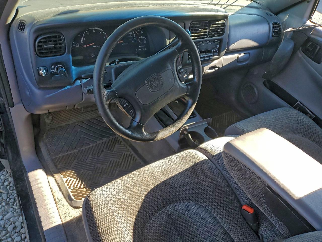1998 DODGE Dakota