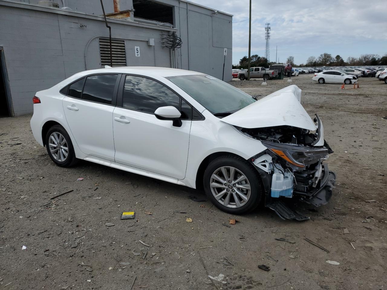 2025 TOYOTA COROLLA