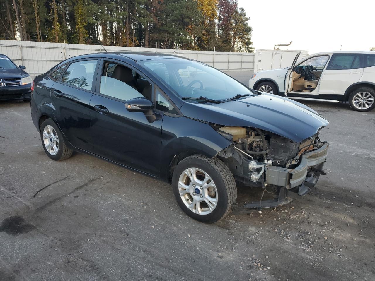 2015 FORD Fiesta