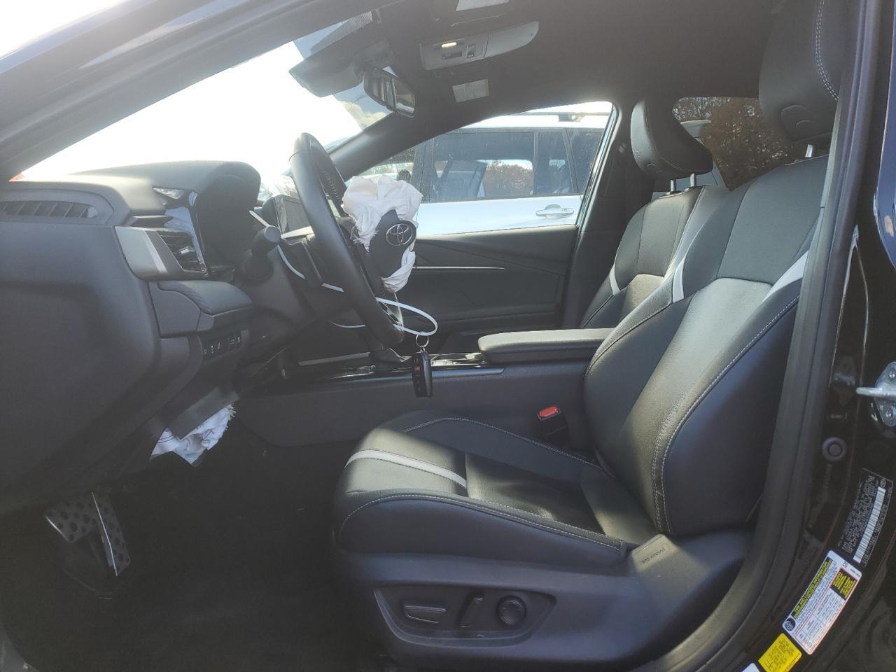 2025 TOYOTA CAMRY
