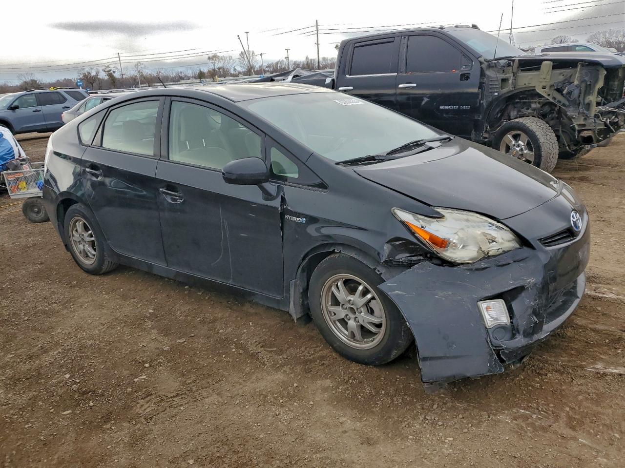 2011 TOYOTA PRIUS