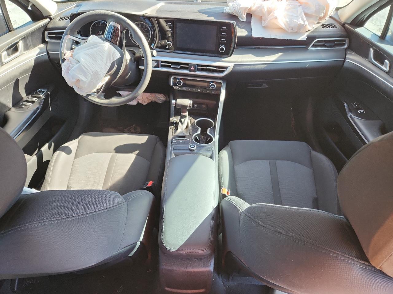 2022 KIA K5