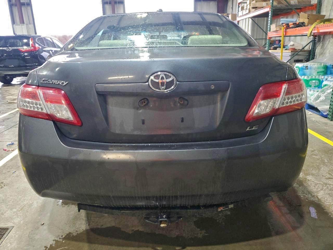 2011 TOYOTA CAMRY
