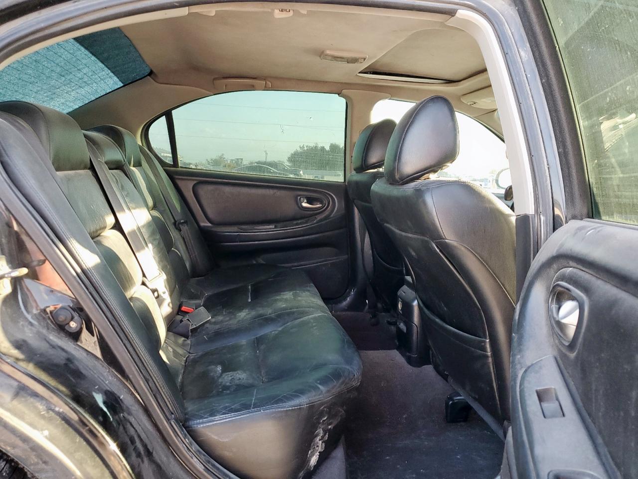 2002 NISSAN Maxima