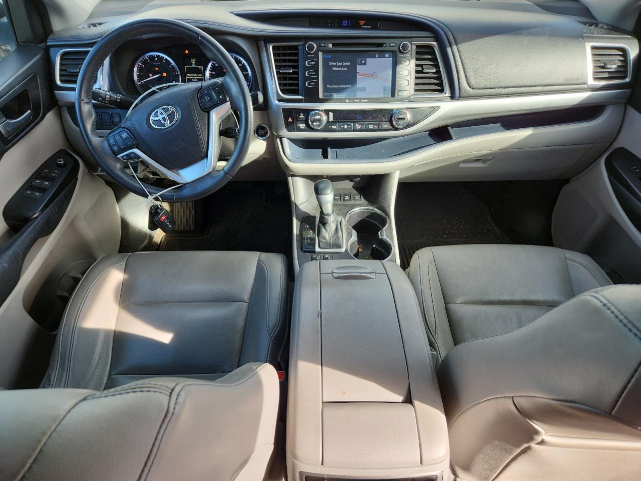 2016 TOYOTA HIGHLANDER