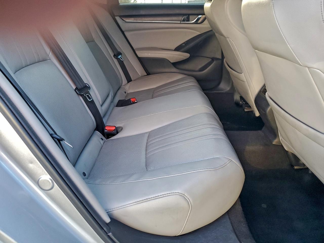 2018 HONDA ACCORD