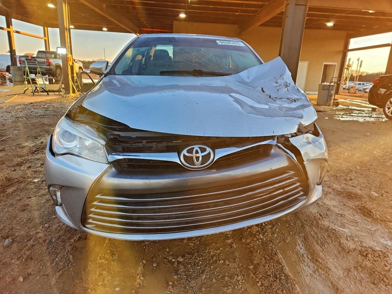 2016 TOYOTA CAMRY