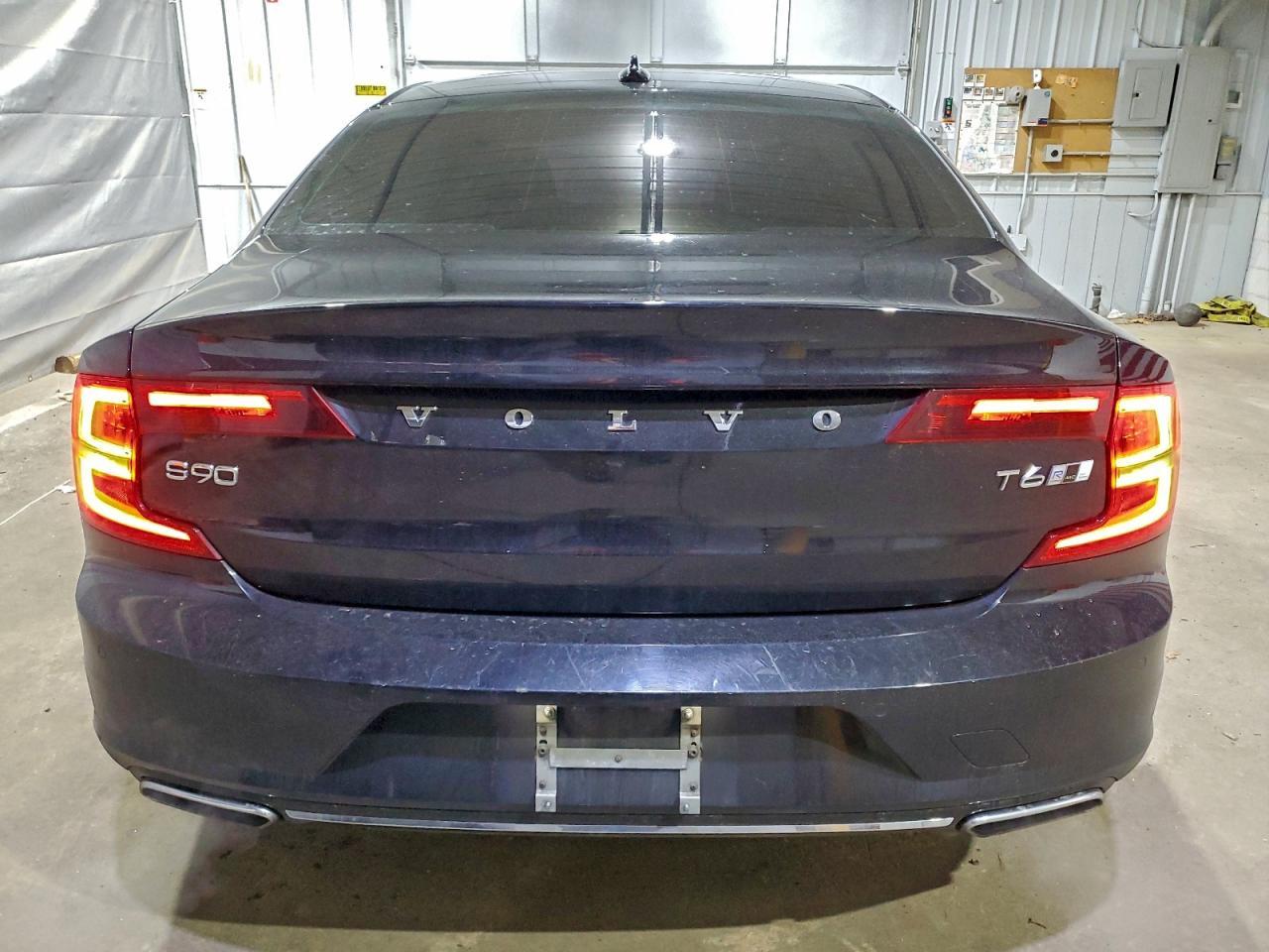 2020 VOLVO S90