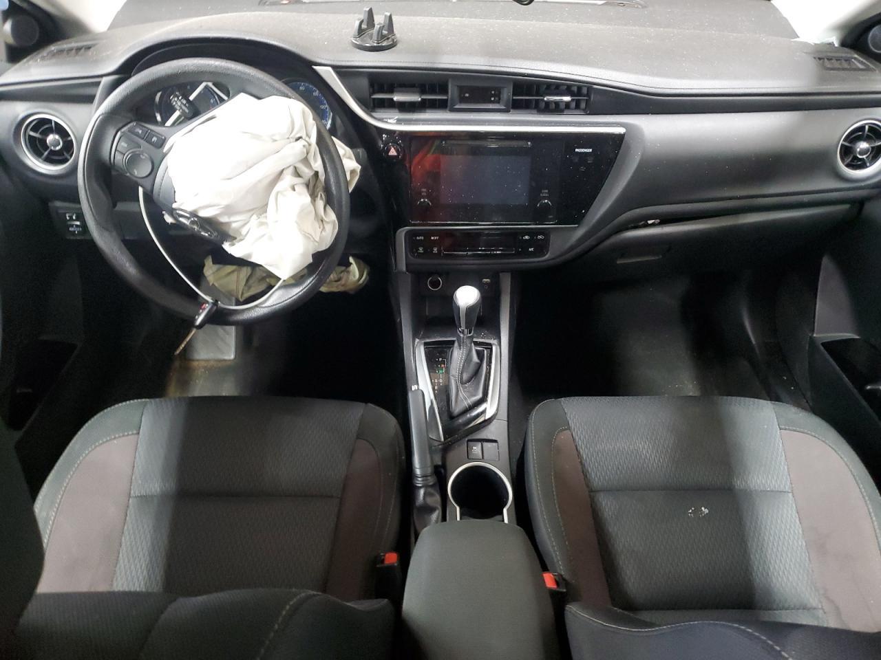 2017 TOYOTA COROLLA