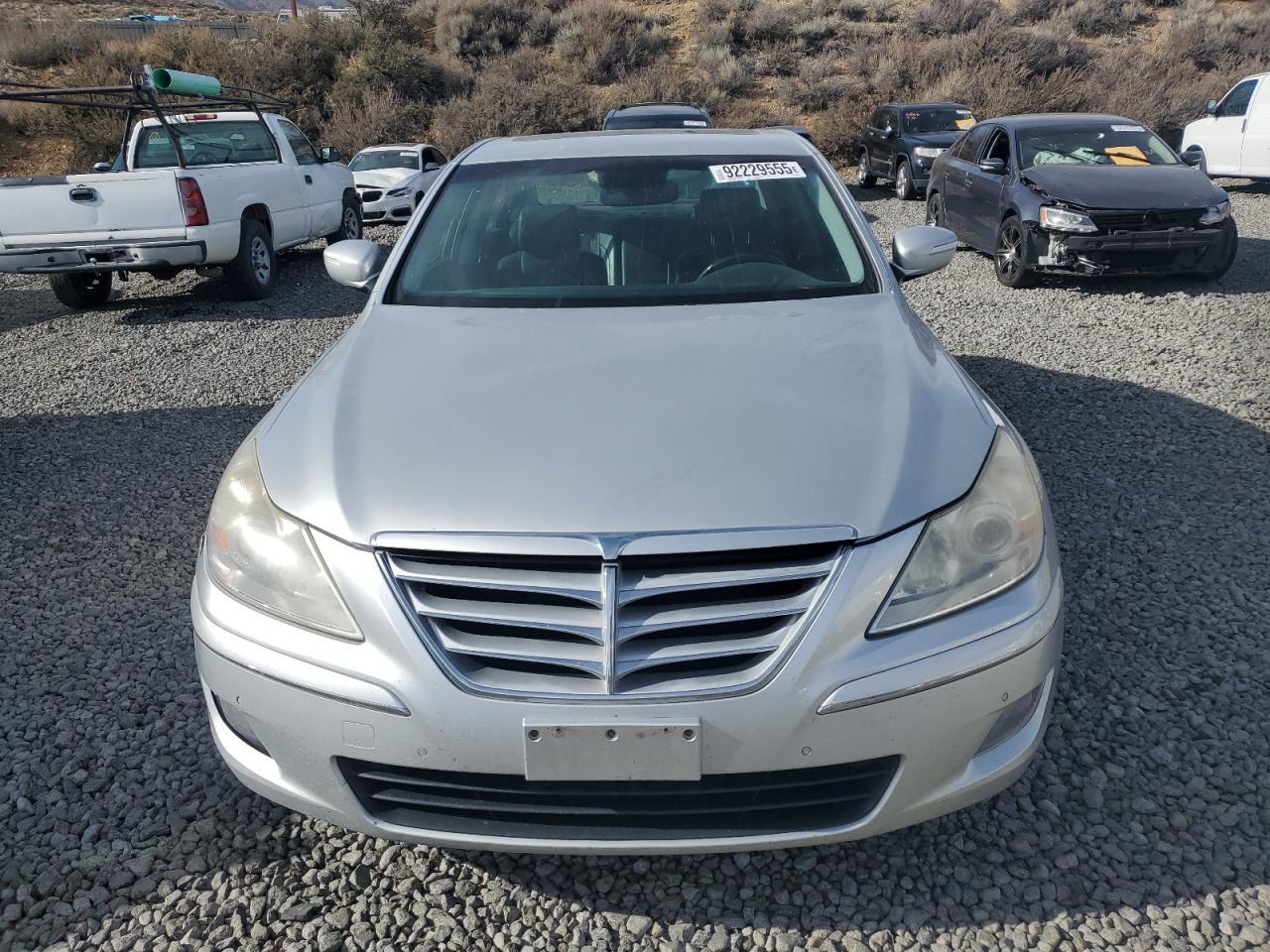 2009 HYUNDAI GENESIS
