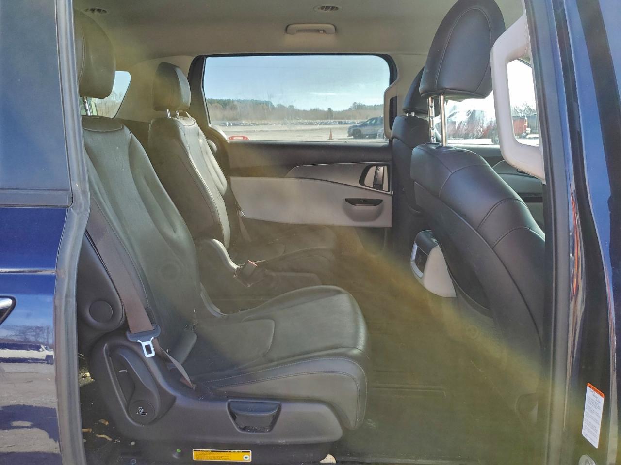 2022 KIA Carnival