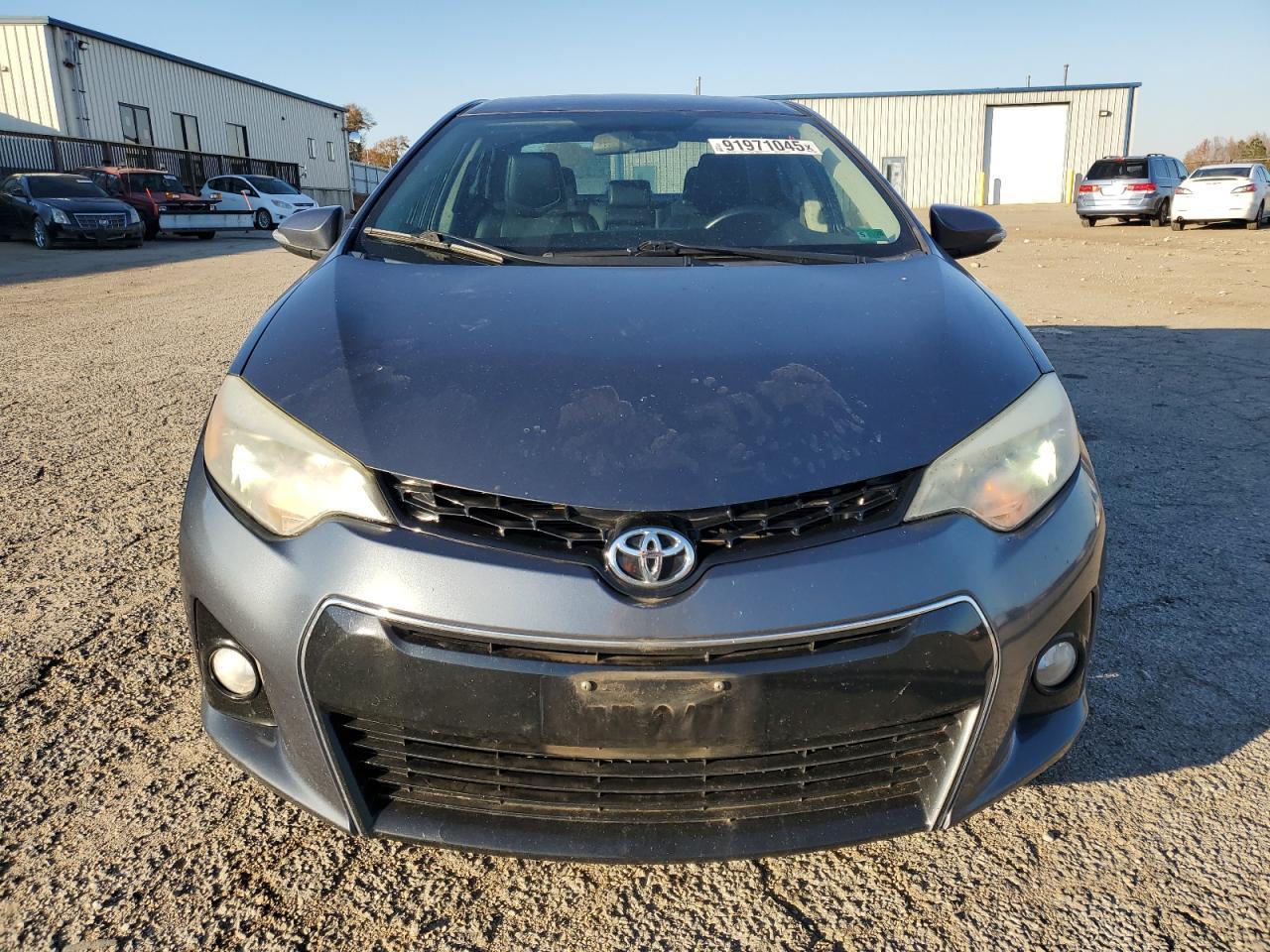 2015 TOYOTA COROLLA