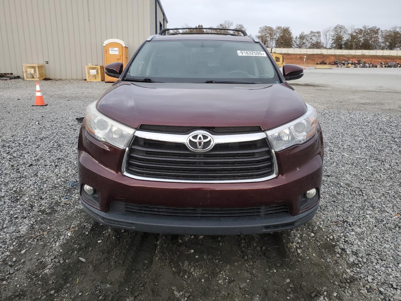 2015 TOYOTA HIGHLANDER