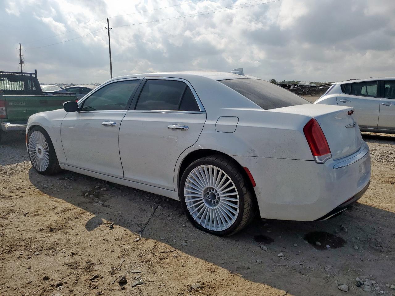 2018 CHRYSLER 300