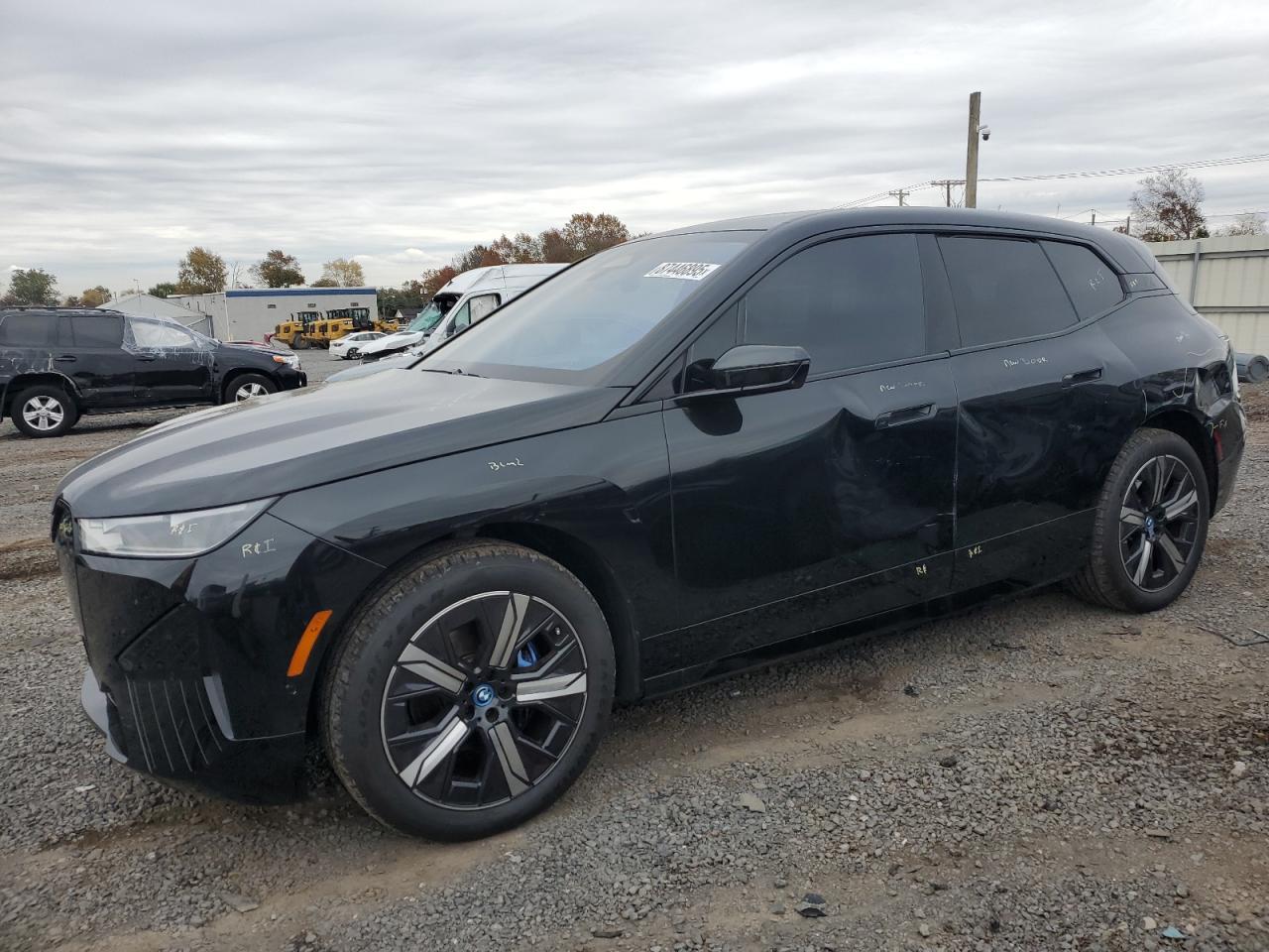 2025 BMW iX