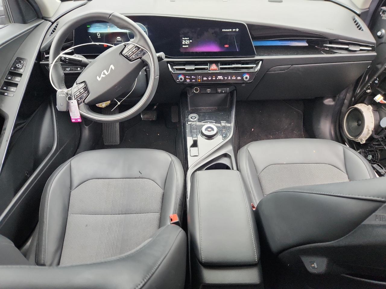 2023 KIA Niro