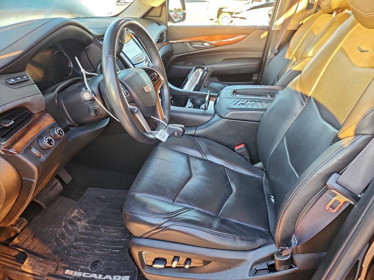 2017 CADILLAC ESCALADE