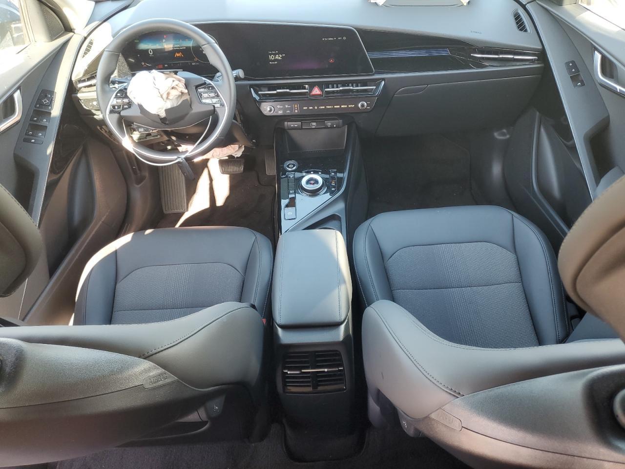 2025 KIA Niro