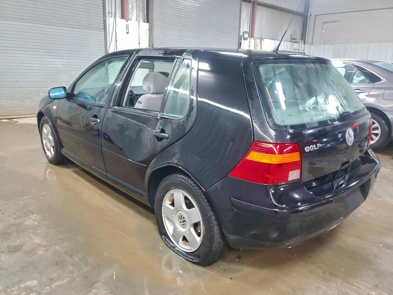 2002 VOLKSWAGEN GOLF