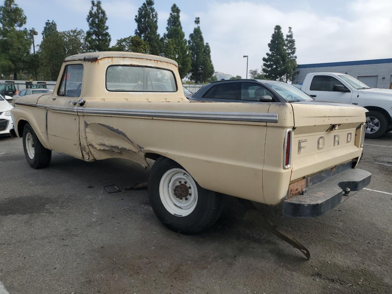 1965 FORD F-250
