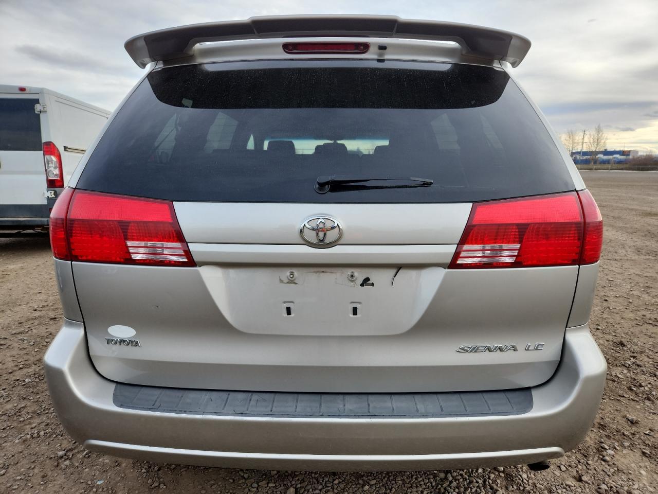 2005 TOYOTA SIENNA