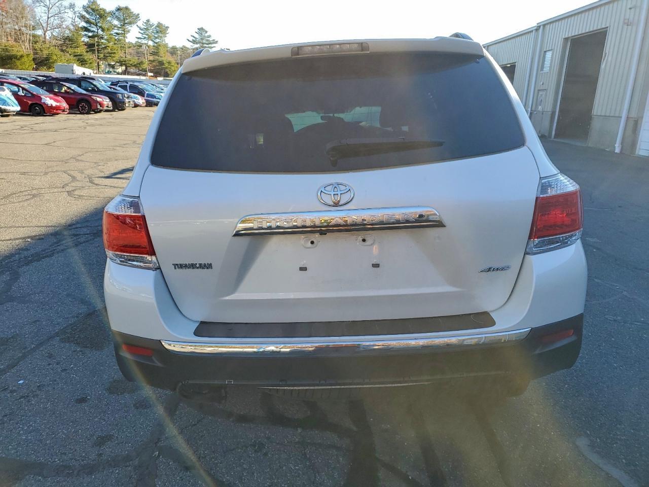 2013 TOYOTA HIGHLANDER
